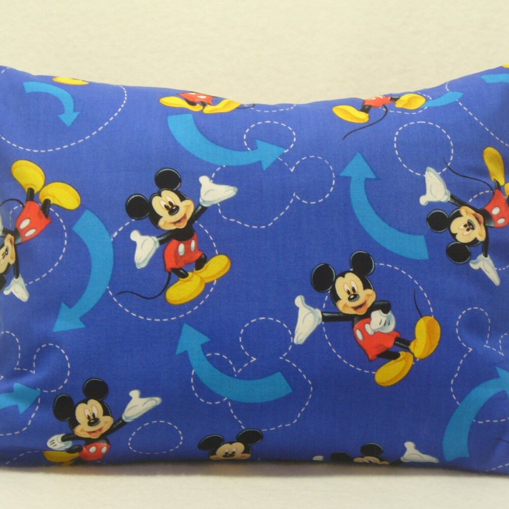 Mickey w/Arrows Travel Pillow